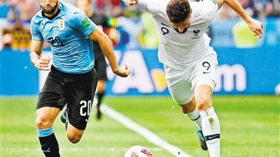 法国队9号吉鲁2026：被德尚遗忘的边缘英雄，姆巴佩正逼近他的射手王座