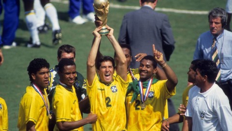 拜仁军团剑指2026世界杯：19名国脚分赴八方 格纳布里伤别留遗憾